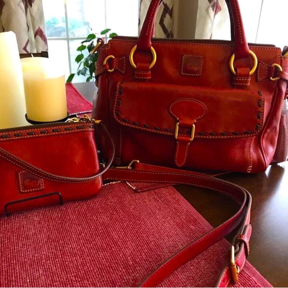 D&B Florentine Med. Front Pocket Satchel ~RED 💃